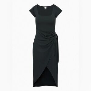 Aritzia Wilfred Saturn Short Sleeve Midi Dress